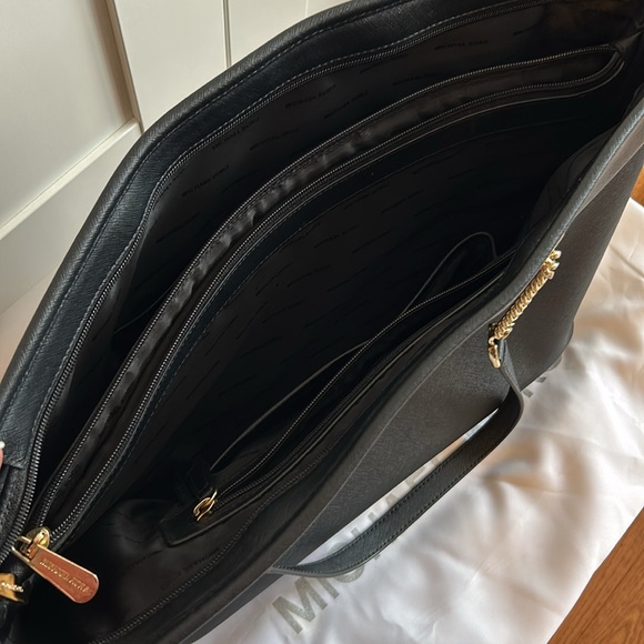 Michael Kors bag - Picture 5 of 10